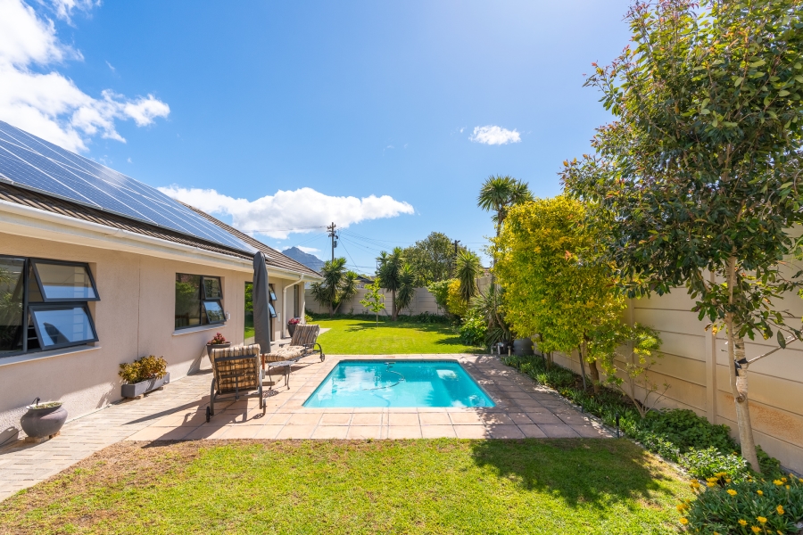 4 Bedroom Property for Sale in Pinelands Western Cape